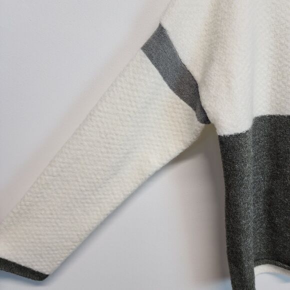 Cyrus Colorblock Mock Neck Sweater Size L Gray Cream Wool Blend Boxy Soft Chic - Picture 4 of 15